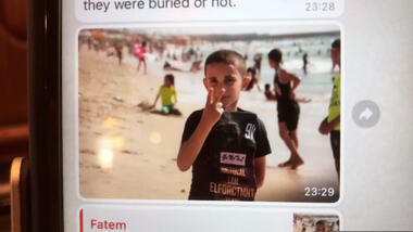 Put Your Sould on Your Hand and Walk 3