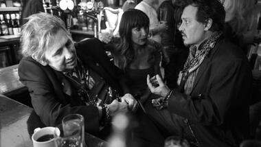 Co G 00 Johnny Depp Shane Macgowan Victoria Mac Gowan photo credit Greg Williams