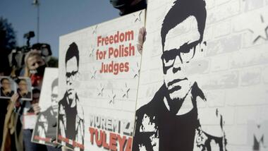 Judges Under Pressure1